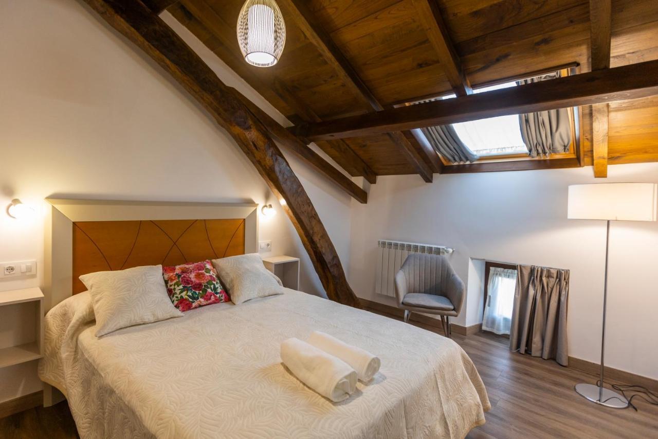 Apartamentos Casona Del Campo Navia Bagian luar foto